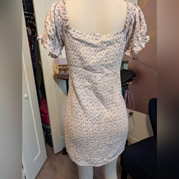 Cottagecore Floral Ruffle Sleeve - Picture 3 of 12